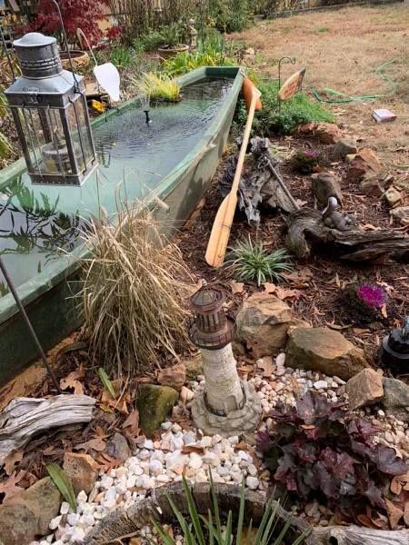 Boat gardens sail away...with our hearts | Flea Market Gardening Boat Pond Fountain, Old Boat Pond Diy, Old Boat Pond, Boat Ponds Ideas, Boat Garden Feature, Boat In Garden Ideas, Canoe Water Feature, Canoe Water Garden, Boat In Garden