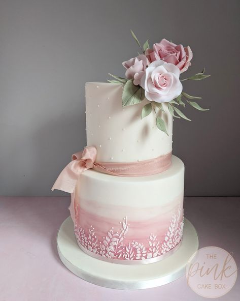 Elegant Pink Cake, Wedding Cake Pink Flowers, Pink And White Wedding Cake, Sparkle Wedding Cakes, Blush Pink Wedding Cake, Wedding Cake Pink, Wedding Cake Designs Simple, 25 Anniversary Cake, Cake Styles