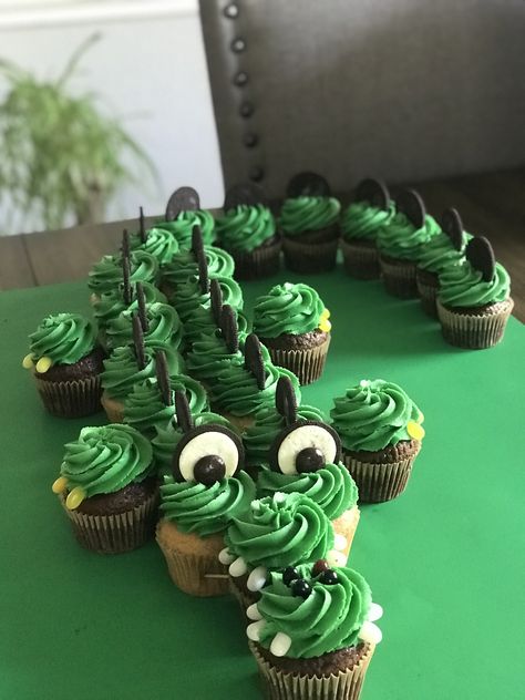 Alligator Cupcakes, Alligator Birthday Parties, Wild Kratts Birthday Party, Wild Kratts Party, Alligator Birthday, Adventure Birthday Party, Jungle Theme Birthday Party, Zoo Birthday Party, Wild Birthday Party