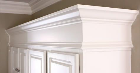 Making Cabinets, Kitchen Cabinets Trim, Kitchen Soffit, Cabinet Molding, Cabinet Build, Cabinet Trim, Cocina Diy, Kitchen Conversion, Stock Cabinets