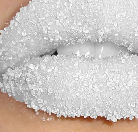 Just white lip stick, put a gloss on it , sprinkle suger on the gloss, let harden and add a second  coat of gloss Intense Makeup, White Lipstick, Lip Art Makeup, Lip Shades, Candy Lips, White Lips, Nice Lips, Love Lips, Lipstick Art