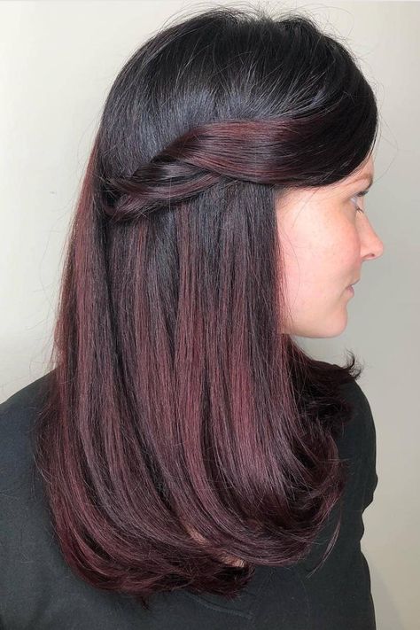 Winter Red Hair, Butter Blonde, Black To Red Ombre, Dark Red Hair Color, Red Hair Looks, Black Red Hair, Shades Of Red Hair, Black Hair Balayage, Dark Red Hair