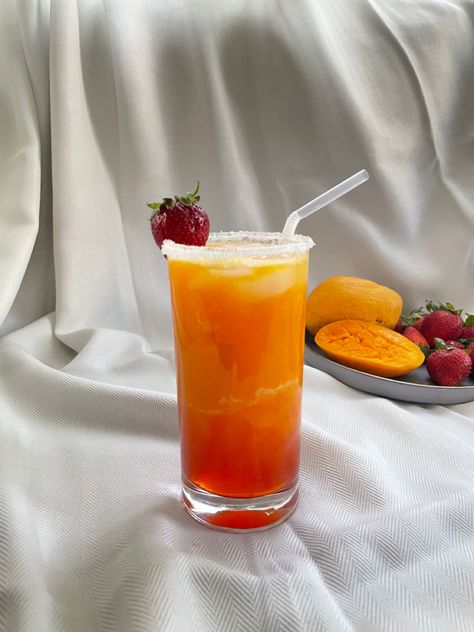 This mango strawberry mocktail is the perfect summer drink! It has the best mango falbour with the perfect amount of strawberry infusion! Its also so easy to make! Strawberry Mocktail, Best Mocktail Recipe, Perfect Summer Drink, Mocktail Recipe, Summer Drink, Mocktails, Aladdin, Perfect Summer, Swirl