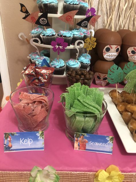 Moana Snacks For Party, Moana Snack Table, Moana Birthday Party Treats, Moana Sweet Table Ideas, Moana Dessert Table Ideas, Moana Bday Party, Moana Candy Table Ideas, Moana Themed Snacks, Moana Themed Food Ideas