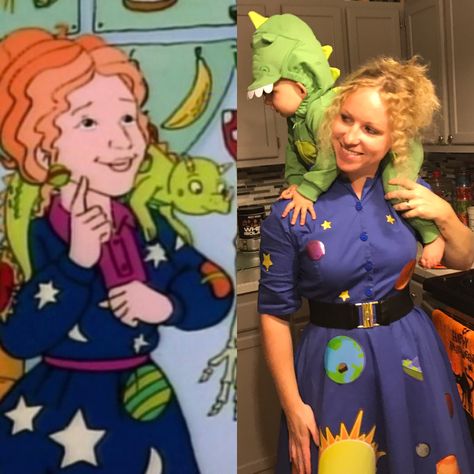 Ms. Frizzle and Liz the Lizard costume. Magic School Bus Mom and Baby costume Literary Halloween Costumes, Mom And Baby Costumes, Lizard Costume, Epic Halloween Costumes, Miss Frizzle, Mom Halloween Costumes, Ms Frizzle, Kostum Halloween, Baby Kostüm