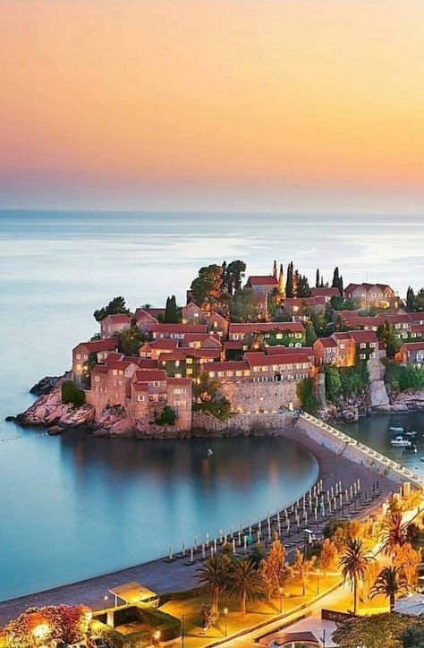 Aman Sveti Stefan, Montenegro Beach, Vila Medieval, Sveti Stefan, Montenegro Travel, Montepulciano, Dream Places, Europe Vacation, Destination Voyage