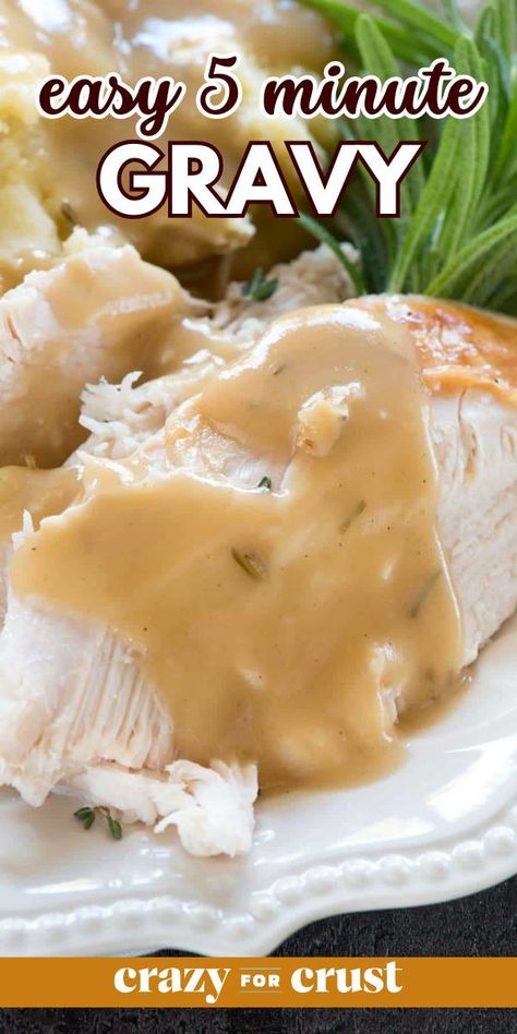 Looking for easy side dish recipes? Learn how to make gravy from scratch! In just 5 minutes, you can have an all-purpose gravy that's thick and rich in flavor. Use this sauce idea for turkey, chicken, or beef! Recipe For Turkey Gravy, Poultry Gravy Recipe, Light Chicken Gravy, Gravy For Dressing Easy, Gravy For Chicken And Dressing, Easy Gravy For Chicken, How To Make Turkey Gravy, How To Make Chicken Gravy, Best Beef Gravy Recipe