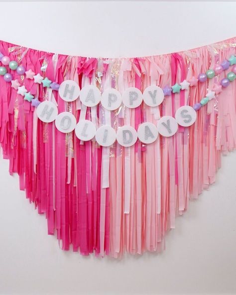 Taylor Swift Friendship Bracelet, Taylor Swift Birthday Party Ideas, Diy Friendship Bracelet, Holiday Soiree, Garland Backdrops, Taylor Swift Party, Taylor Swift Birthday, Birthday Garland, Taylor Swift Eras Tour