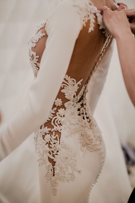 Embroidered Wedding Gown, Summer Wedding Shoes, Wedding Hacks, Arch Decoration Wedding, Dream Wedding Ideas Dresses, فستان سهرة, Embroidered Wedding, Bridal Fashion Week, Long Sleeve Wedding