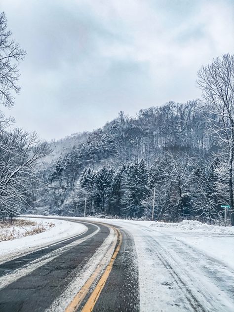 Wisconsin Aesthetic, Midwest Winter, Wisconsin Winter, Photography Winter, Wisconsin Travel, Snowy Trees, Scenic Design, Snowy Day, Amazing Travel