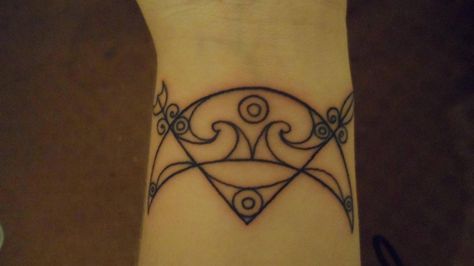 (This is not me but shared from an imgur post) My first tattoo :) After studying Archaeology in Scotland, a Pictish symbol seemed appropriate. - Imgur Pict Tattoo Scotland, Pictish Tattoo Scotland, Cailleach Tattoo, Pict Symbols, Pict Tattoos, Picts Tattoo, Archaeology Tattoo, Pictish Tattoo, Pictish Art