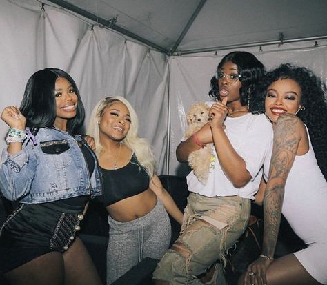 Female Rap Room on Twitter: "Megan thee Stallion, Queen Key, Dreezy, Tierra Whack and Maliibu Miitch 😍… " Queen Key Rapper, Queen Key, Tierra Whack, Female Rap, Rapper Wallpaper, Fashion Family, Megan Thee Stallion, Workout Playlist, Bestie Goals