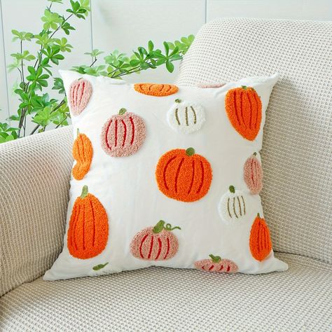 Faster shipping. Better service Halloween Pillows Covers, Stil Rustic, Halloween Throw Pillow, Embroidered Throw Pillows, Adornos Halloween, Funny Pumpkins, Handmade Pillowcases, Pumpkin Pillows, Pumpkin Halloween Decorations