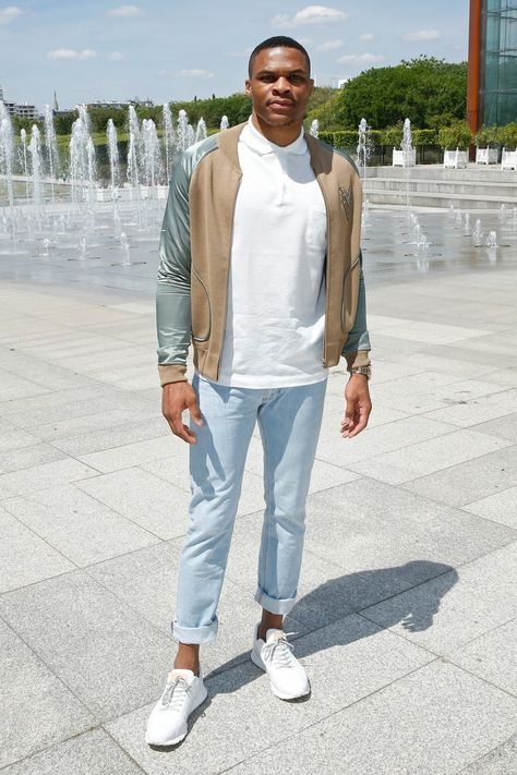 Russell Westbrook Fashion, Westbrook Fashion, Westbrook Nba, Nba Fashion, Male Style, Nba Sports, Life Motto, Derrick Rose, Russell Westbrook