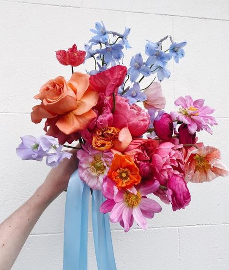 PIPER+POSIE on Instagram: "For Heidi 💫 It’s pretty special when a couple gives you complete creative freedom! Thank you for trusting me to bring your orange dreams to life x • • • • #flowers #freshflowers #colour #editorial #floralsyourway #smallbusiness #weddingflowers #wildflowers #waxflower #melbourneflowers #florist #ceramics #melbourneflowers #design #driedflowers #everlastingflowers #everlasting #driednatives #everlastingblooms #melbournewedding#earthytones #rustictones #wedding #natur Rainbow Bridal Bouquet, Soup Packaging, Event Aesthetic, Orange Wedding Flowers, Modern Wedding Flowers, Paper Flower Art, Romantic Bouquet, Creative Freedom, Cute Wedding Ideas