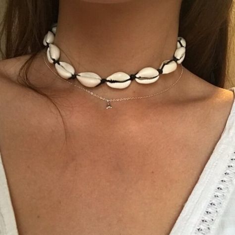 US $0.92 30％ Off | Bohemian Natural Shell Necklace for Women Black Rope Conch Seashell Collar Choker Beach Boho Summer Necklaces Jewelry 2022 Gifts Summer Necklaces, Conch Seashell, Surf Necklace, Cowrie Shell Necklace, Shark Necklace, Shark Tooth Necklace, Shell Choker, Wave Necklace, Collar Choker