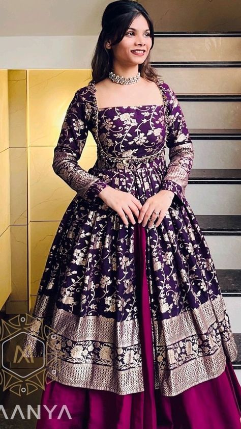 Long Frock From Saree, Brocade Gown Designs, Scratch Dress Designs, Long Frock Neck Designs, Outfit From Scratch Indian, Saree Recycle Dresses Indian, Styling Dupatta, Long Frock Models, Long Anarkali Gown