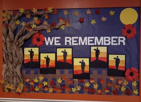 Veterans Day For Kids, Veterans Day Art, Veterans Day Photos, Veterans Day Poppy, Book Bulletin Board, Remembrance Day Activities, Kids Bulletin Boards, Door Decorations Classroom Christmas, Veterans Day Celebration