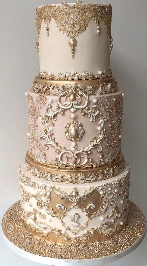 Pearl Wedding Cakes, Wedding Cakes Gold, Quince Cakes, Quince Cake, Extravagant Wedding Cakes, Wedding Cake Pearls, Quinceanera Cakes, Gubahan Bunga, Edible Lace