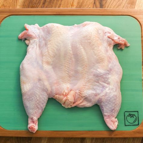 How to Debone a Whole Chicken Ground Turkey Instant Pot, Turkey Instant Pot, Chicken Leg Quarters, Beef Tongue, Meat Snacks, Raw Chicken, Stuffed Whole Chicken, Whole Chicken, Meat Chickens