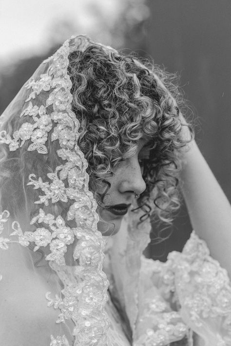 Wedding Veil Curly Hair, Curly Bride Hairstyles With Veil, Veil With Curly Hair, Curly Hair Veil Brides, Curly Bridal Hair With Veil, Curly Hair Veil, Veil Curly Hair, Curly Hair With Veil, Curly Wedding Updo