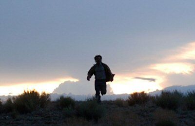 Running, No Country for Old Men: Running from pursuing headlights toward lightning, amazing scene. Man Running Towards Camera, Running Movie Scene, Running Man Aesthetic, Cinematic Stills, No Country For Old Men, Roger Deakins, Optic Nerve, Riders On The Storm, Josh Brolin