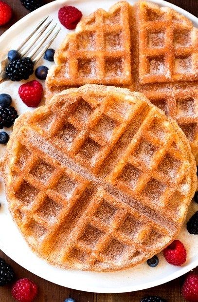 Crispy Belgian Waffles | Recipes of Holly - Easy and Quick Recipes Waffle Recipe No Milk, Easy Belgian Waffle Recipe, Best Belgian Waffle Recipe, Churro Dessert, Belgian Waffle Recipe, Churro Waffles, Belgian Waffles Recipe, Waffle Iron Recipes, Crispy Waffle