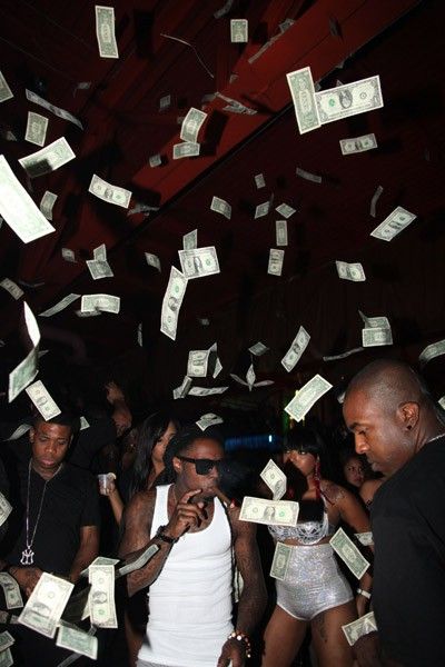 Lil Wayne, big money Raining Money, Young Money, Clubbing Aesthetic, Image Swag, Rap Aesthetic, Hip Hop Art, Make It Rain, Strip Club, Lil Wayne