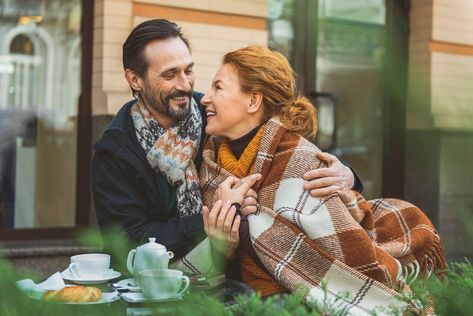 29 Tips for Finding Love in Your 40s Personal Boundaries, Flirting Moves, Dating Tips For Women, Time Of Your Life, Dating Pictures, Marriage Tips, Dating Memes, Finding Love, Dating Humor