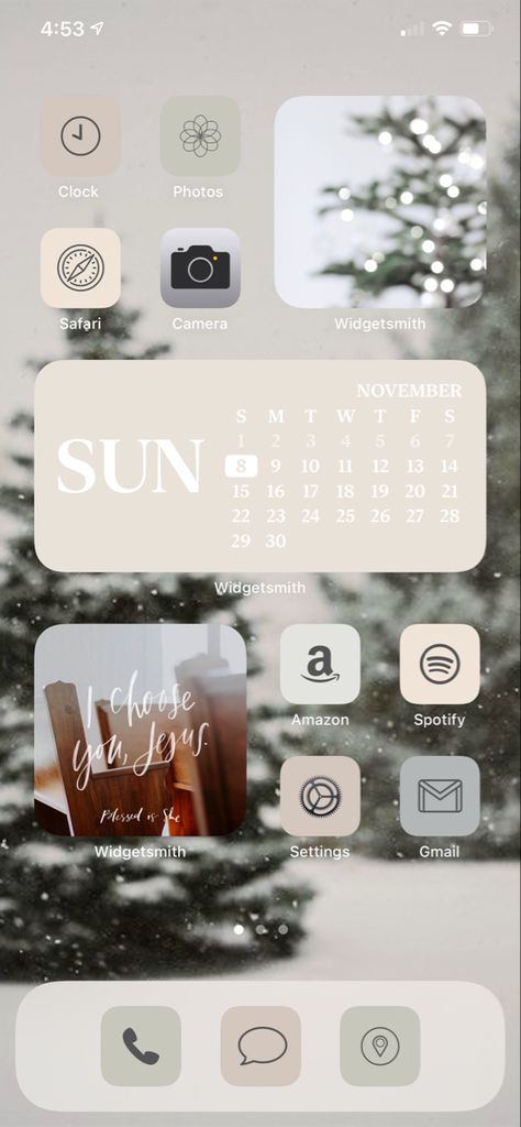 Minimalist Christmas Background Iphone, Winter Iphone Aesthetic Widgets, Winter Phone Asthetic, Iphone Home Screen Layout Aesthetic Winter, Winter Wallpaper Widget, Winter Wonderland Phone Theme, Christmas Wallpaper Iphone Widgets, Winter Aesthetic Phone Layout, Christmas Ios Widgets