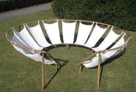 High Storytime on Twitter: "Hammock smoke circle anyone?… " Chill Lounge, معرض فني, Backyard Hammock, Balkon Design, Backyard Seating, Backyard Decor, Simple House, Green Grass, Outdoor Projects