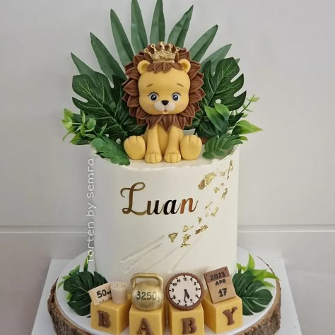 Safari Animals Cake, Lion Birthday Cake, Jungle Theme Cake, Baby 1st Birthday Cake, Jungle Theme Cakes, Jungle Safari Animals, Animals Cake, Eid Cake, Animal Birthday Cakes