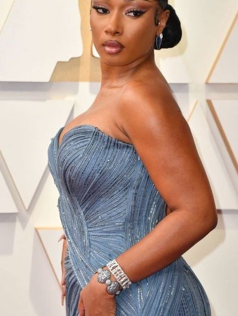 Here's What Absolutely Everyone Wore To The 94th Annual Academy Awards Lorraine Schwartz Jewelry, Red Carpet Jewelry, European Cut Diamond Ring, Tracee Ellis Ross, Megan Thee Stallion, Black Hollywood, The Oscars, Jessica Chastain, Academy Awards