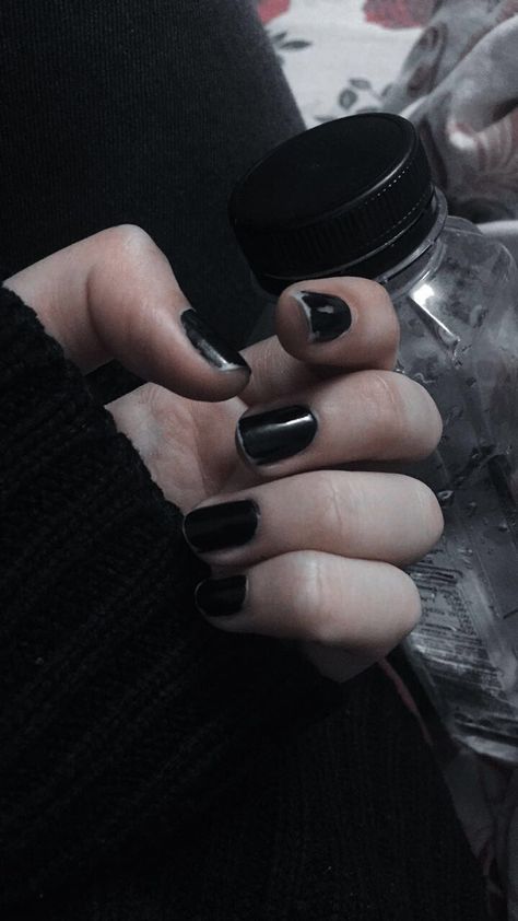 Masculine Hands Aesthetic, Femboy Nail Polish, Dark Nail Polish Aesthetic, Black Nails Chipped, Black Nailpolish Aesthetic, Chipped Black Nail Polish, Black Nail Polish Aesthetic Grunge, Black Painted Nails Aesthetic, Chipped Black Nails Aesthetic