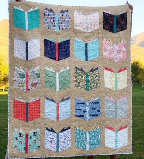 Book lovers who love to quilt will burst at the seams with ideas for their next quilting project with these best bookish quilt patterns and quilt blocks. #BookishQuiltPatterns #BookishQuiltBlocks #LiteraryQuiltBlocks #LiteraryQuiltPatterns #BookQuilts Book Nerd Quilt, Nerd Quilt, Library Quilt, Quilt Pattern Book, Star Quilt Patterns, Quilt Block Pattern, Modern Quilt Patterns, Paper Piecing Patterns, Book Quilt