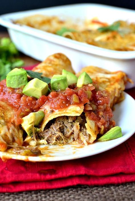 Crock Pot Shredded Beef Enchiladas Enchiladas Pork, Crock Pot Shredded Beef, Shredded Beef Enchiladas, Beef Enchilada Recipe, Beef Enchilada, Easy Enchiladas, Enchilada Recipe, Homemade Sauce Recipes, Homemade Enchilada Sauce