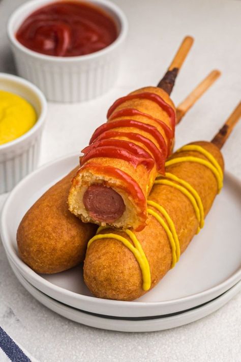 Corndog Sosis, Corndog Aesthetic, Corn Dogs Homemade, Air Fryer Frozen Corn, Corn Hot Dog, Air Fryer Corn Dogs, Dairy Free Key Lime Pie, Yummy Fast Food, Corn Dog Recipe