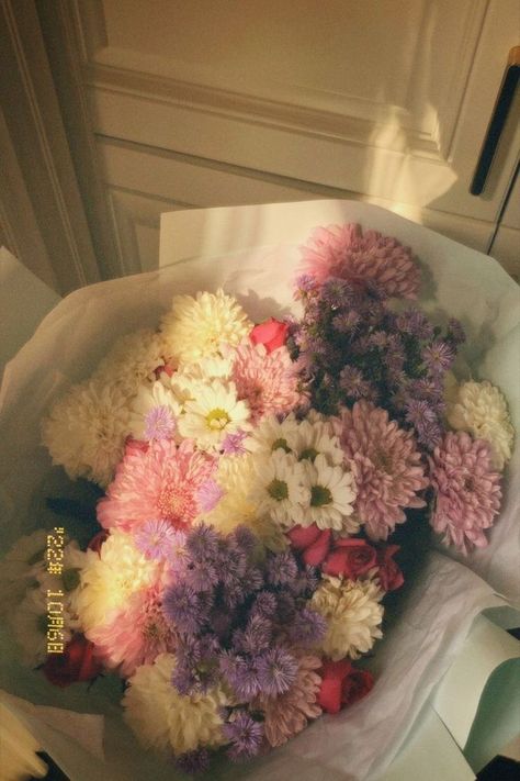 A Bunch Of Flowers, Boquette Flowers, A Bouquet Of Flowers, Nothing But Flowers, Flower Therapy, Beautiful Bouquet Of Flowers, Foto Ideas Instagram, Bouquet Of Flowers, Bunch Of Flowers