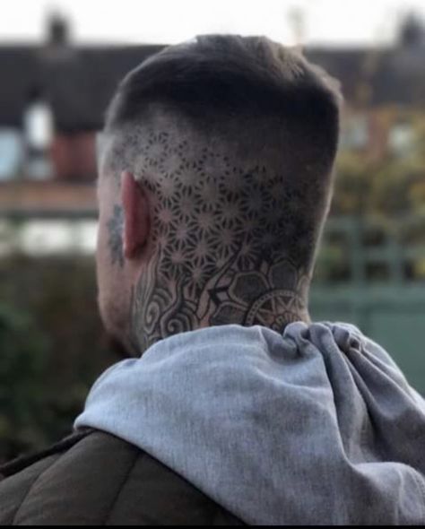 Tattoos For The Back, Head Tattoo Ideas, Back Of Neck Tattoo Men, Tattoo Ideas Males, Brain Tattoo, Idea Tattoo, Throat Tattoo, Back Of Neck Tattoo, Hair Tattoo