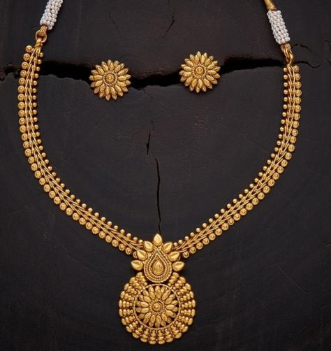 Neckless Gold Jewelry New Design, Jewelry Design Necklace Gold Indian, Bengali Bridal Jewellery Gold, Small Gold Necklace Set Indian, Gold Necklace Set Simple Indian, 30 Grams Gold Necklace Indian, Traditional Jewelry Antique, Kasu Malai, Durga Chalisa