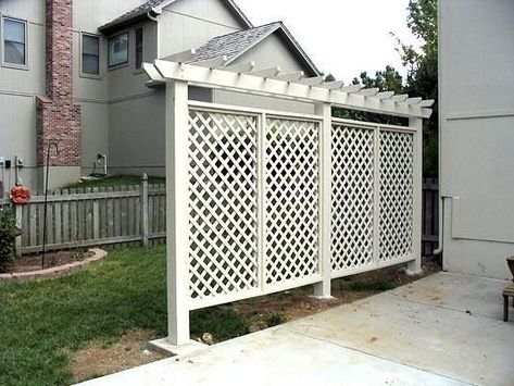 17 Creative Ideas For Privacy Screen In Your Yard Lattice Privacy Screen, Wall Pergola, Small Pergola, Patio Privacy Screen, Patio Privacy, Pergola Swing, Patio Pergola, Pergola Ideas, Lattice Fence