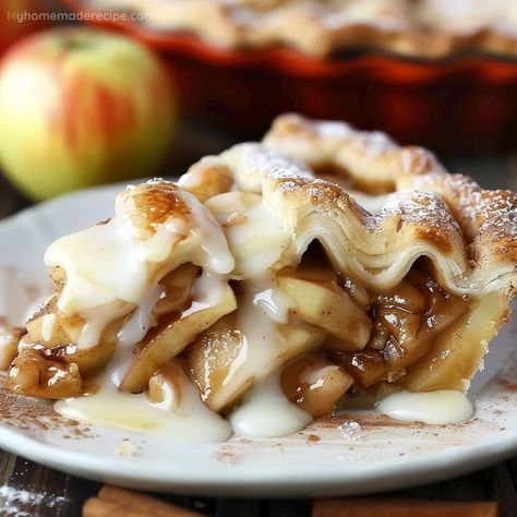 Easy Cinnamon Roll Apple Pie Recipe - My Home Made Recipe Apples And Cinnamon Rolls, Cinnamon Roll Apple Pie Recipe, Bread Flavors, Banana Cinnamon Rolls, Banana Bread Cinnamon Rolls, Apple Pie Cinnamon Rolls, Banana Bread Cinnamon, Apple Pie Ingredients, Cinnamon Roll Apple Pie