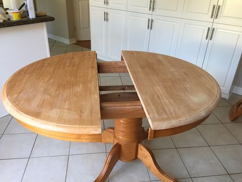 How I Stained and Painted My Pedestal Kitchen Table - Kay's Place Refurbished Kitchen Tables, Staining Oak, Dining Table Redo, Table Refinishing, Pedestal Kitchen Table, Dining Room Table Makeover, Refinished Table, Kitchen Table Oak, Round Wood Table