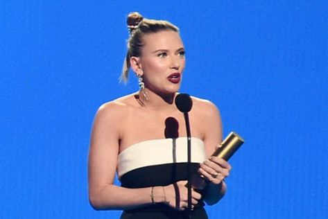 People’s Choice Awards: Scarlett Johansson says she owes award to badass women Badass Women, Lead The Way, Choice Awards, Scarlett Johansson, Apple News, Celebrity Crush, Strapless Top, The Way, Led