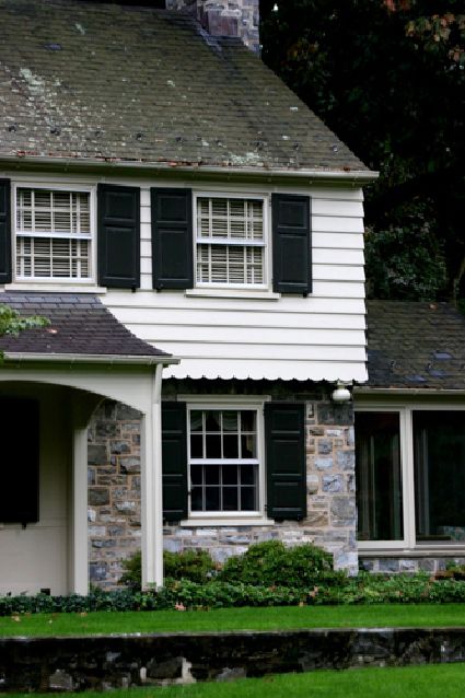 garrison colonial exterior - Google Search Garrison Colonial Exterior Makeover, Colonial Exterior Makeover, Garrison Colonial Exterior, Dutch Colonial House Plans, Colonial Curb Appeal, Colonial Home Design, Garrison Colonial, Garrison House, Dutch Colonial House