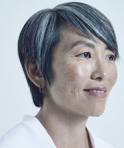 These 8 Women Will Make You Wish You Had Gray Hair Asian Hairstyles, Gray Hairstyles, Salt And Pepper Hair, Going Grey, Gray Hair Growing Out, Asian Short Hair, Silver Hair Color, Silver Grey Hair, Brown Balayage