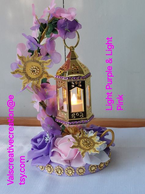 Rapunzel Theme Quinceanera Decorations, Happily Ever After Prom Theme, Tangled Table Decorations, Repunzle Sweet 16 Theme, Rapunzel Centerpiece Ideas Quince, Repunzle Quinceanera Themes, Tangled Hoco Theme, Disney Princess Centerpiece Ideas, Tangled Rapunzel Quince Theme