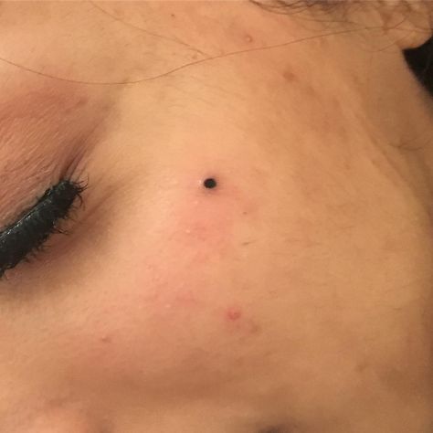 Permanent makeup cosmetic beauty mark Face Moles Beauty Marks Aesthetic, Tattooed Beauty Mark, Beauty Mark Tattoo Face, Tattoo Beauty Mark, Tattoo Moles On Face, Beauty Marks Aesthetic, Mole Tattoo Face, Face Moles Beauty Marks, Mole Aesthetic