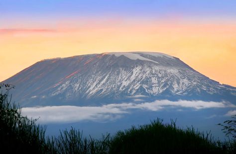 Kilimanjaro Mountain, Mount Kenya, Mount Kilimanjaro, World Days, Days Of Our Lives, Filming Locations, Unesco World Heritage Site, Unesco World Heritage, Day Tours