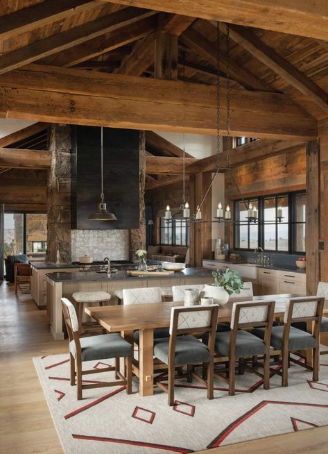 Dark Ranch House Interior, Modern House Design Bedroom, Mountain Chalet Kitchen, Mountain Home Interiors Kitchen, Modern Rustic House Interior, Luxury Farmhouse Interior, Modern Lodge Kitchen, Mountain Kitchen Ideas, Woodsy Kitchen